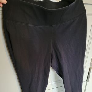 LIVI ACTIVE BLACK HI WAISTED YOGA PANTS WORN ONCE SUPER COMFY SIZE 18 PLUS